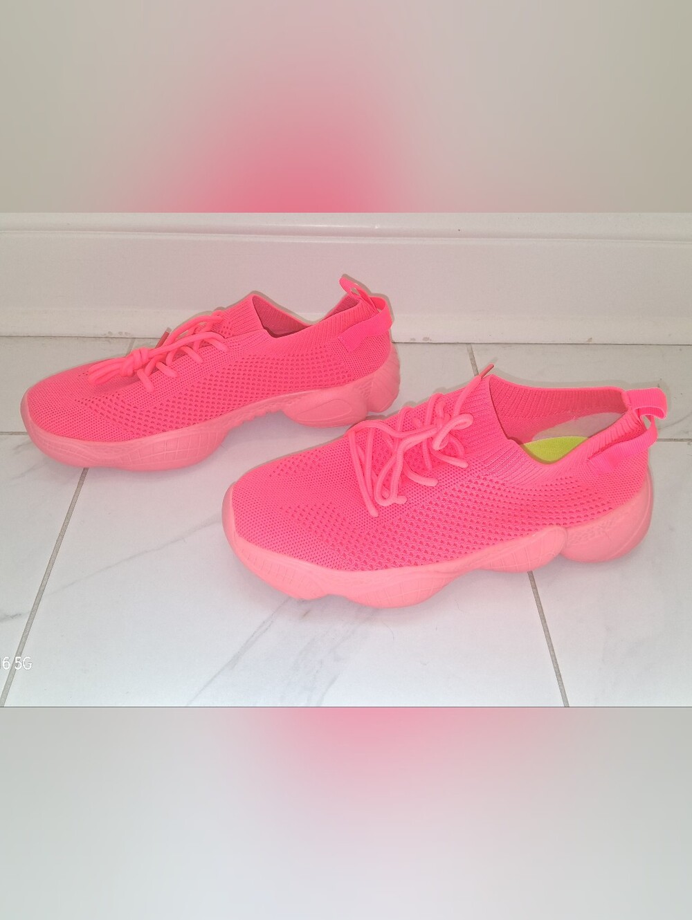 *NWOT*Women's Neon Pink Knit Lace-Up Sneakers
